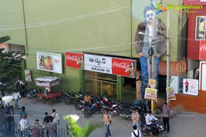 Atharintiki Daaredhi Release Hungama