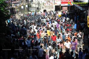 Atharintiki Daaredhi Release Hungama