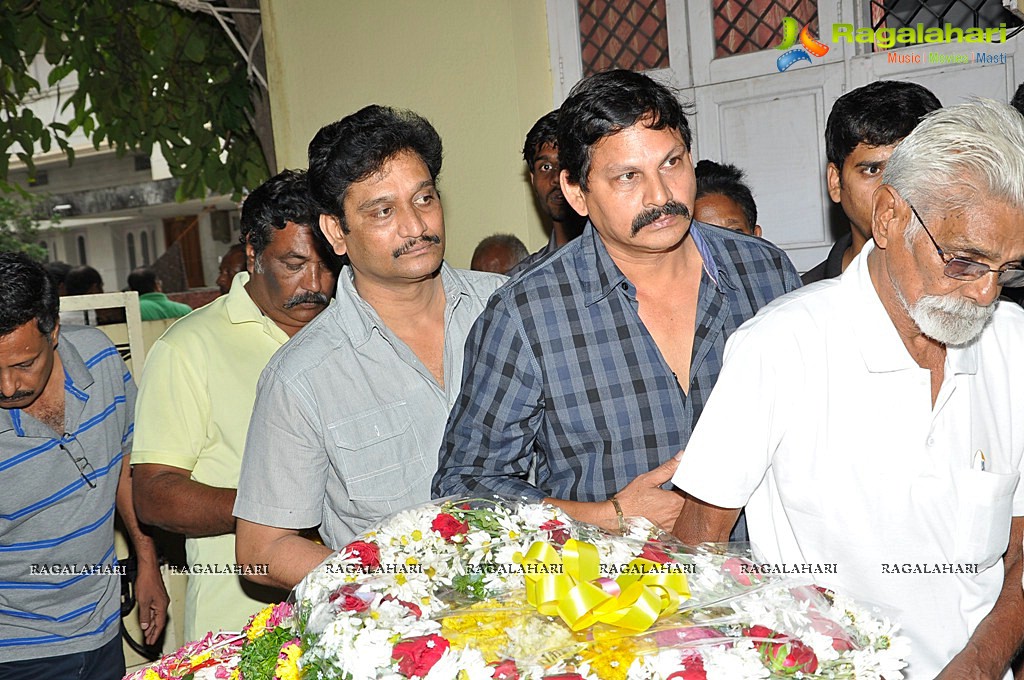 Celebs Pay Homage to Tammareddy Krishnamurthy