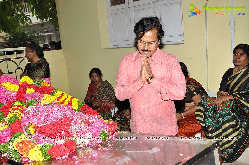 Celebs Pay Homage to Tammareddy Krishnamurthy