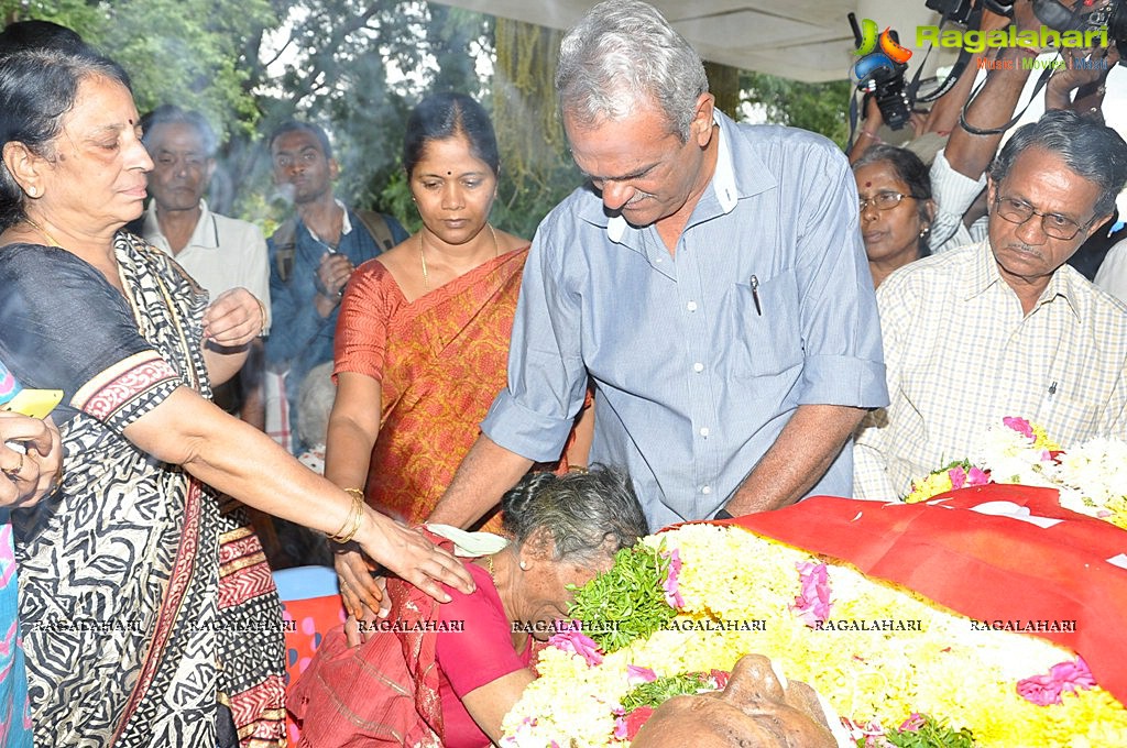 Celebs Pay Homage to Tammareddy Krishnamurthy