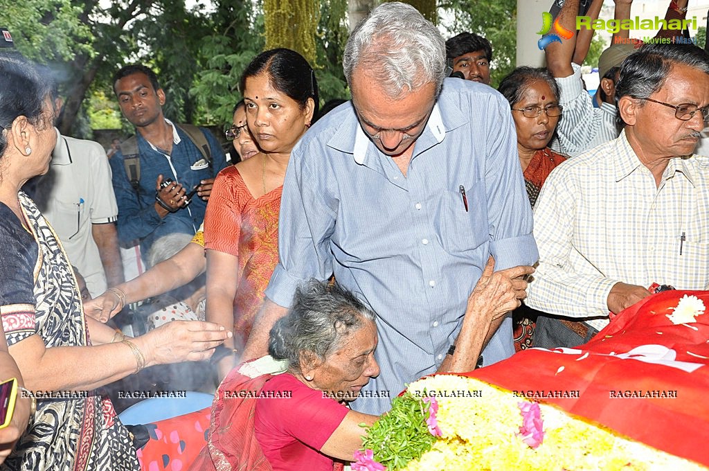 Celebs Pay Homage to Tammareddy Krishnamurthy