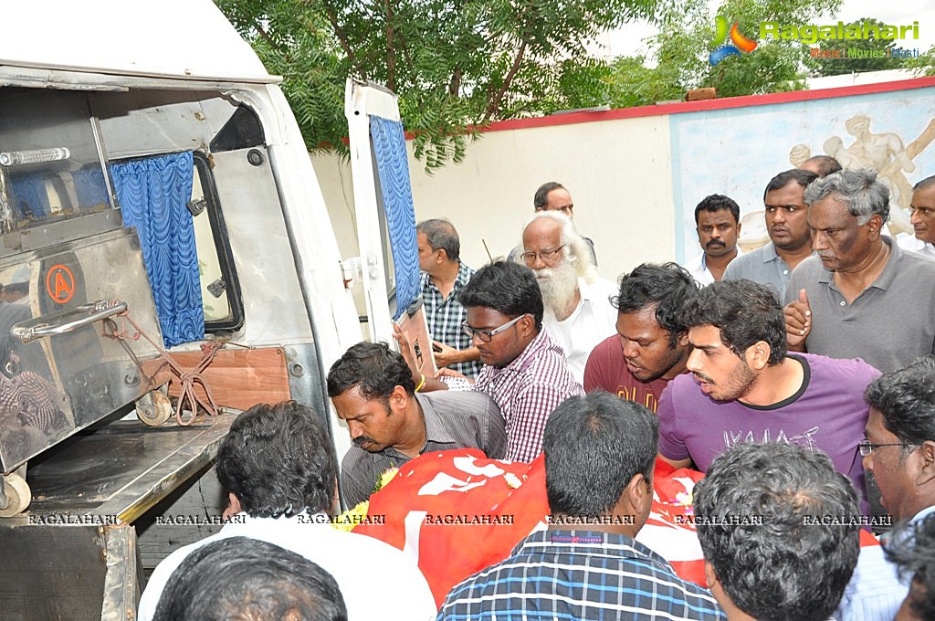 Celebs Pay Homage to Tammareddy Krishnamurthy