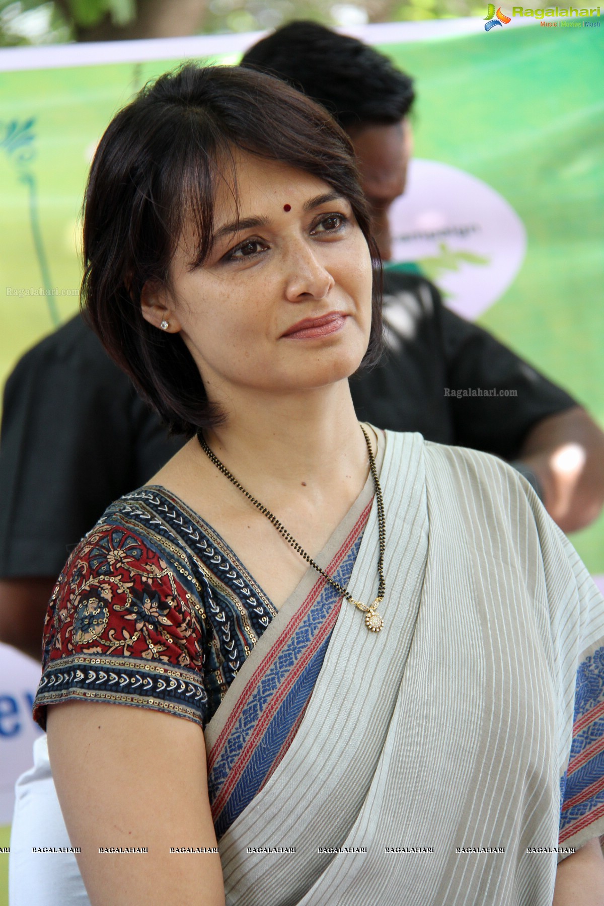 Amala Akkineni launches Clay Ganesha Campaign 2013 by HMDA, Hyderabad
