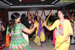 Dandiya Ke Rang Akarshan Club Ke Sang