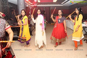 Dandiya Ke Rang Akarshan Club Ke Sang