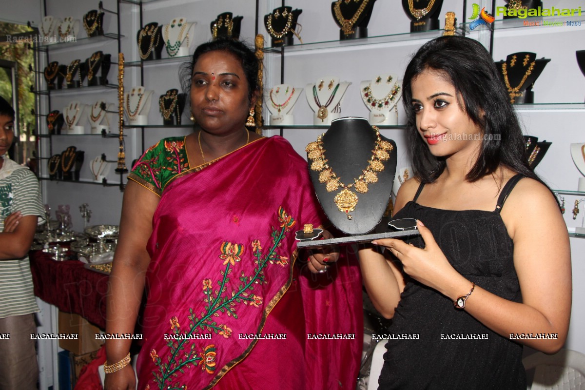  Fashion Unlimited Exhibition launch by Swathi Dixit and Sindhu Affan