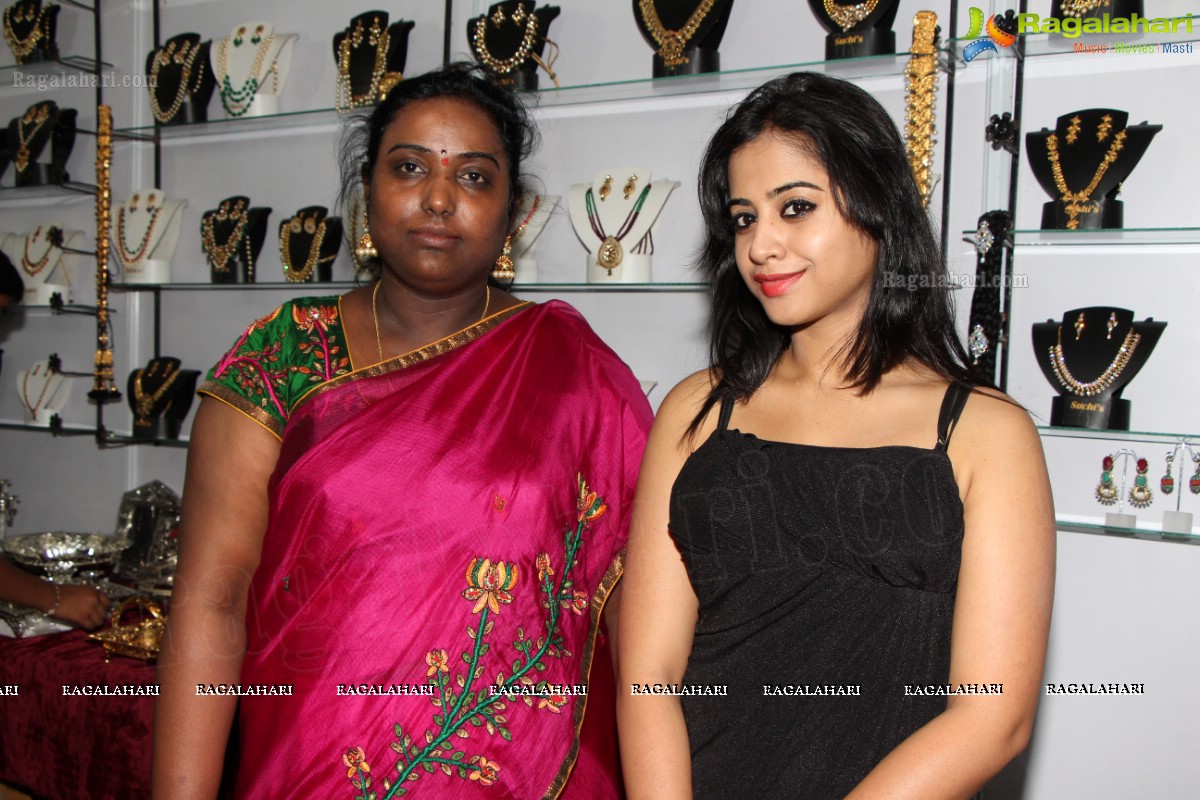  Fashion Unlimited Exhibition launch by Swathi Dixit and Sindhu Affan