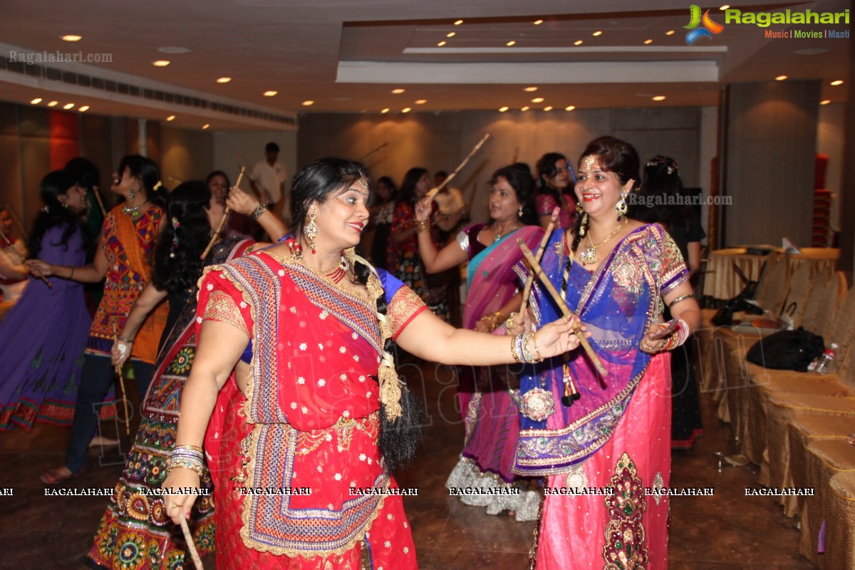 Dandiya Dhamaal by Jiyo Jindagi Club, Hyderabad