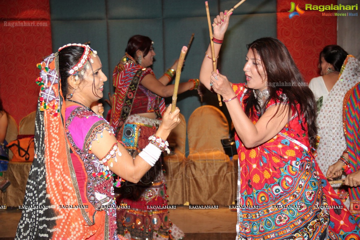 Dandiya Dhamaal by Jiyo Jindagi Club, Hyderabad