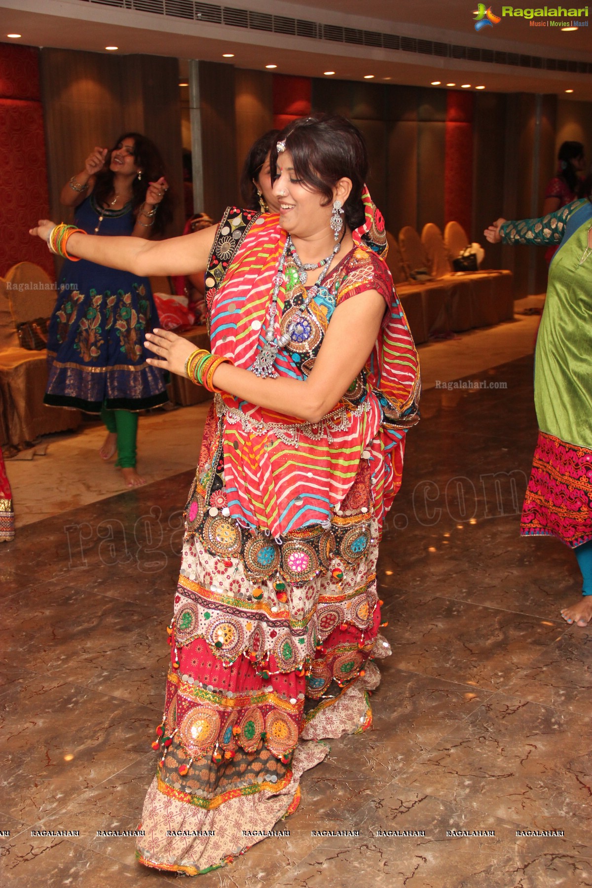 Dandiya Dhamaal by Jiyo Jindagi Club, Hyderabad