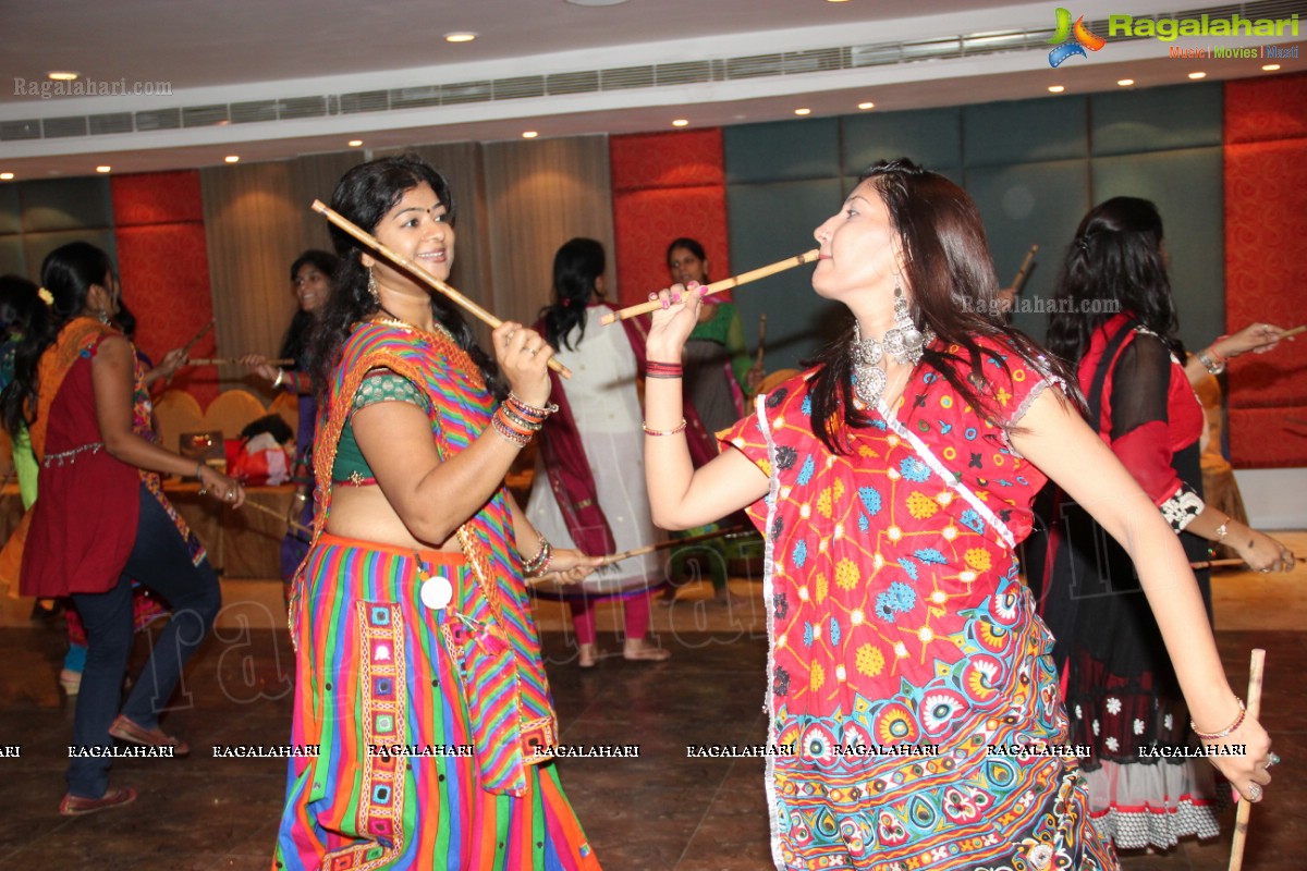 Dandiya Dhamaal by Jiyo Jindagi Club, Hyderabad