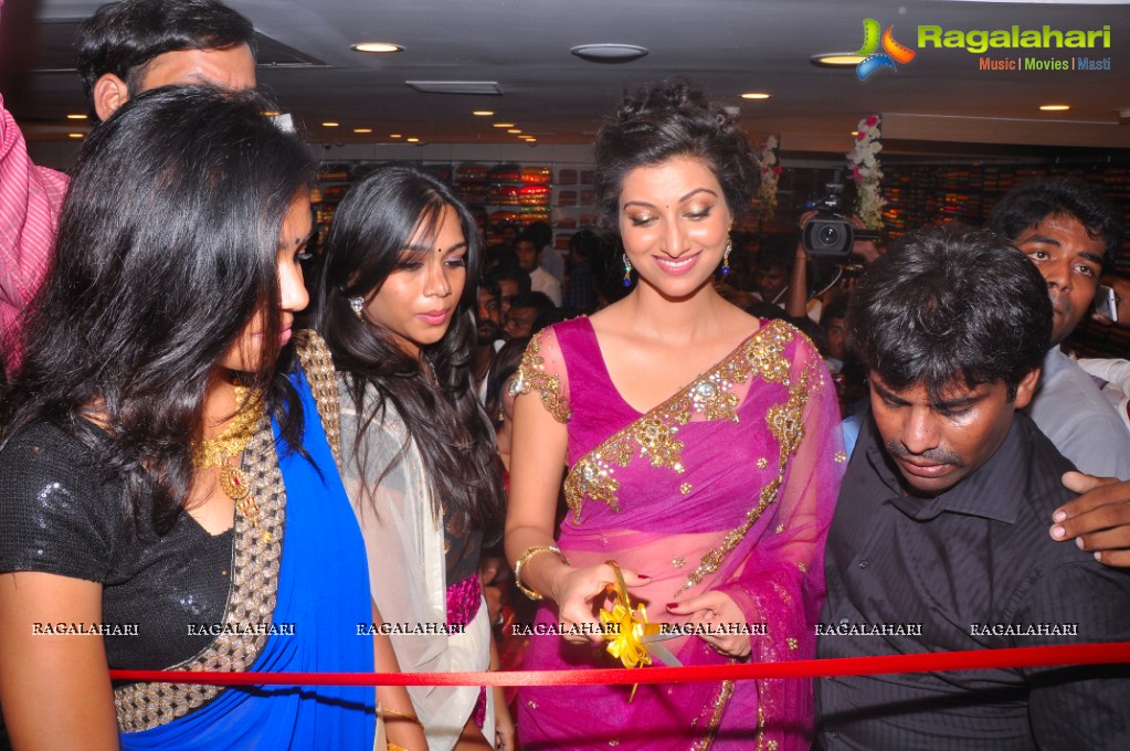 Samantha inaugurates Kalamandir Exclusive Store at AS Rao Nagar, Hyderabad
