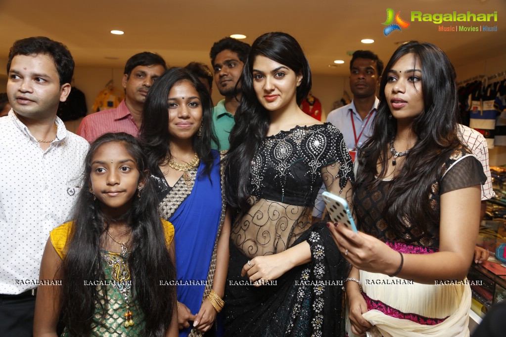 Samantha inaugurates Kalamandir Exclusive Store at AS Rao Nagar, Hyderabad