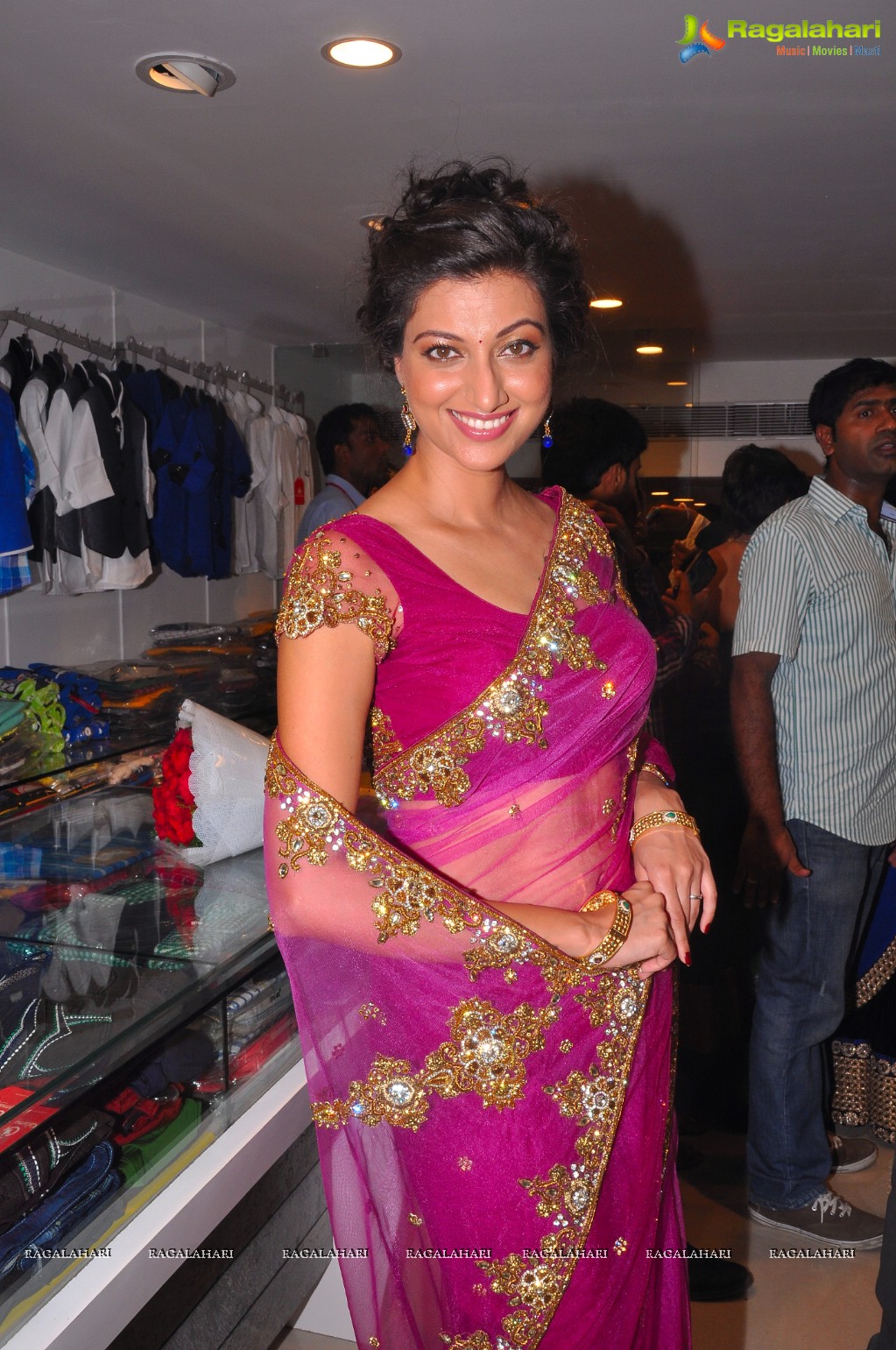 Samantha inaugurates Kalamandir Exclusive Store at AS Rao Nagar, Hyderabad