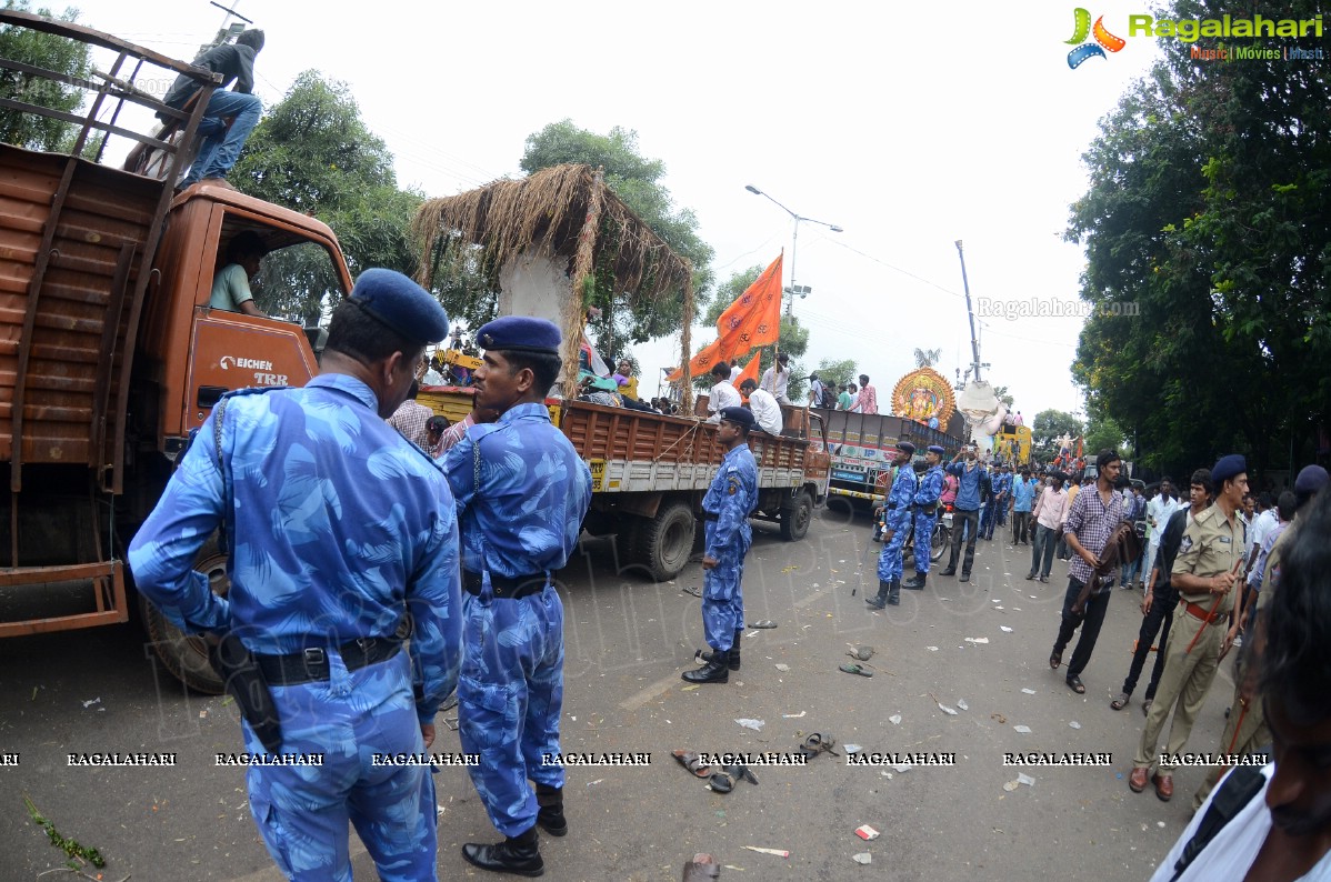 Khairatabad Ganesh Nimajjanam 2013