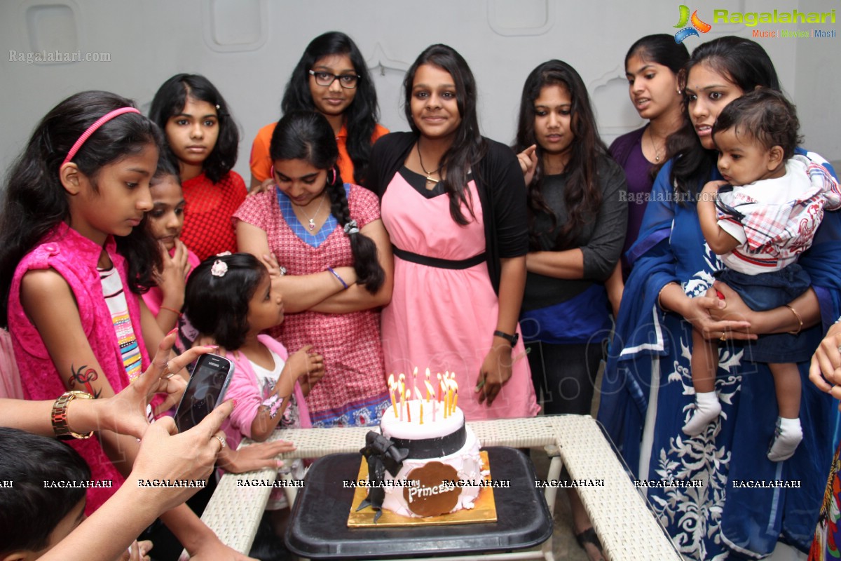 Poorva Agarwal Birthday Party 2013 at Beach, Hyderabad