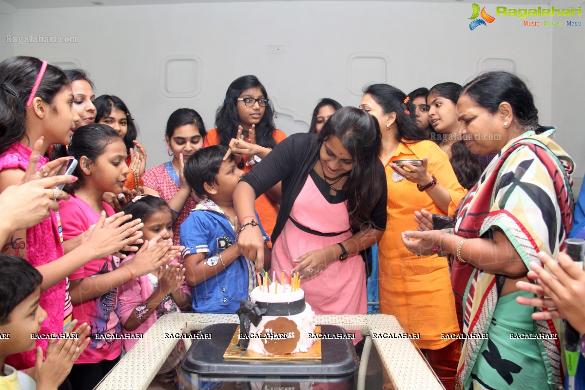 Poorva Agarwal Birthday Party 2013 at Beach, Hyderabad