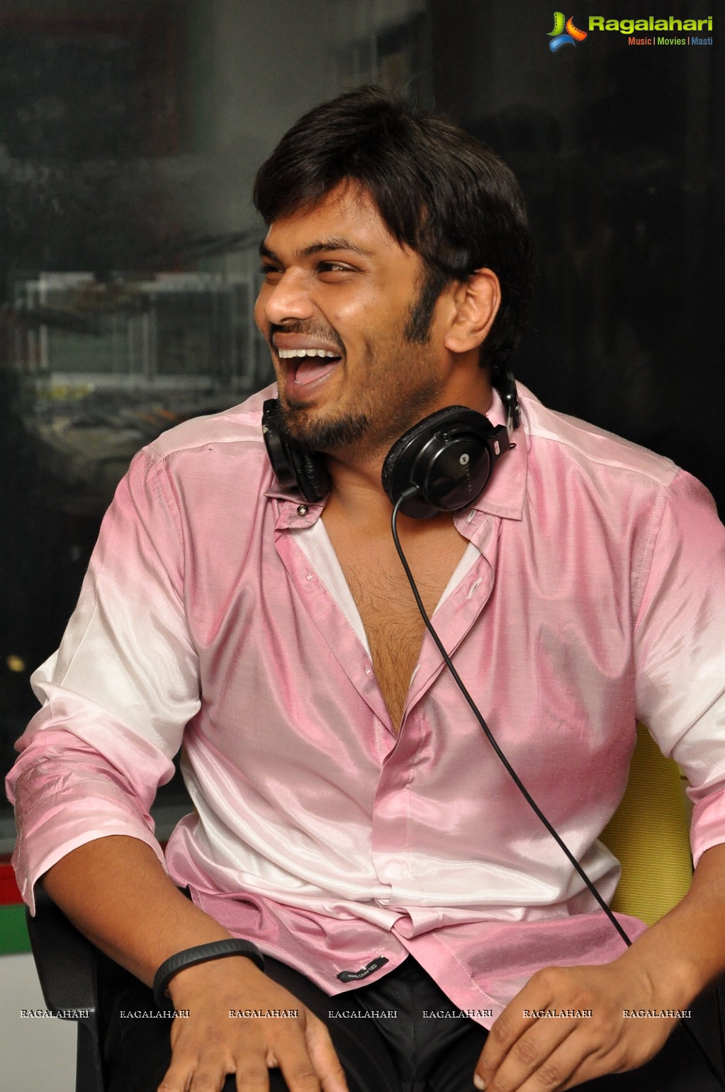 Manchu Manoj @ Radio Mirchi