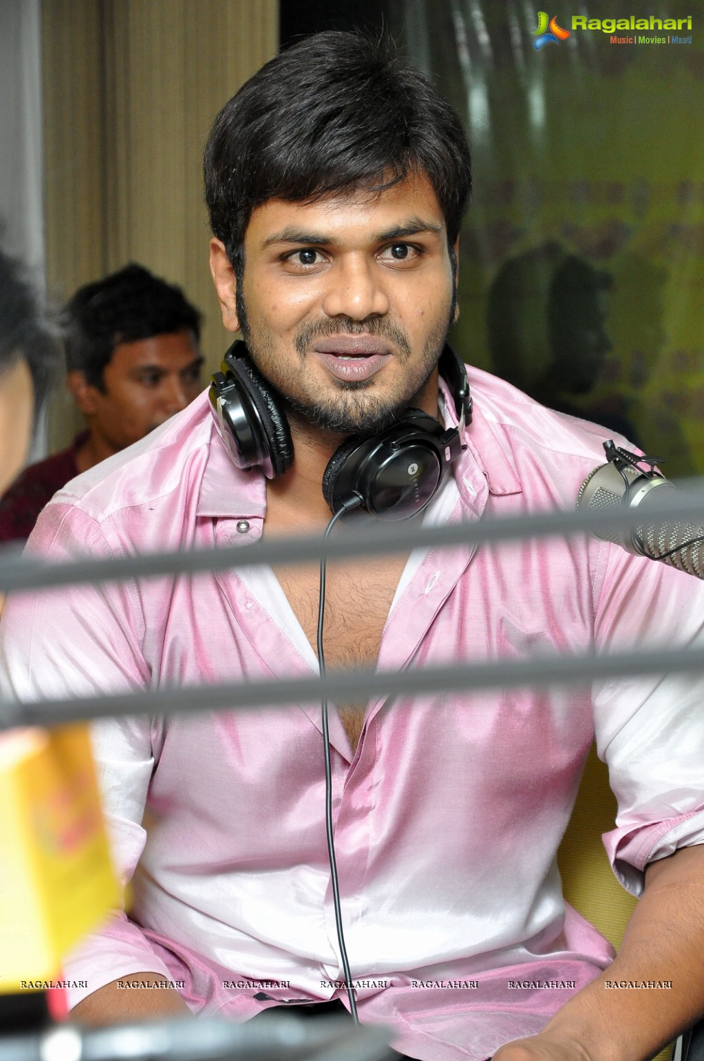 Manchu Manoj @ Radio Mirchi