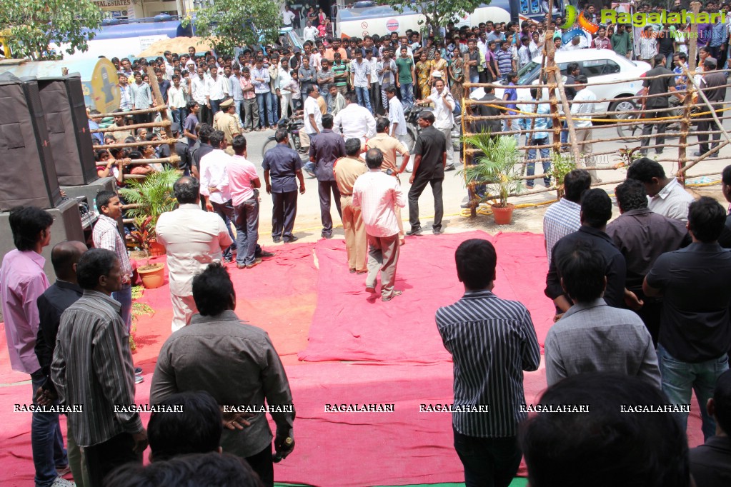 Saree Niketan Shopping Mall inaugurated by Kajal