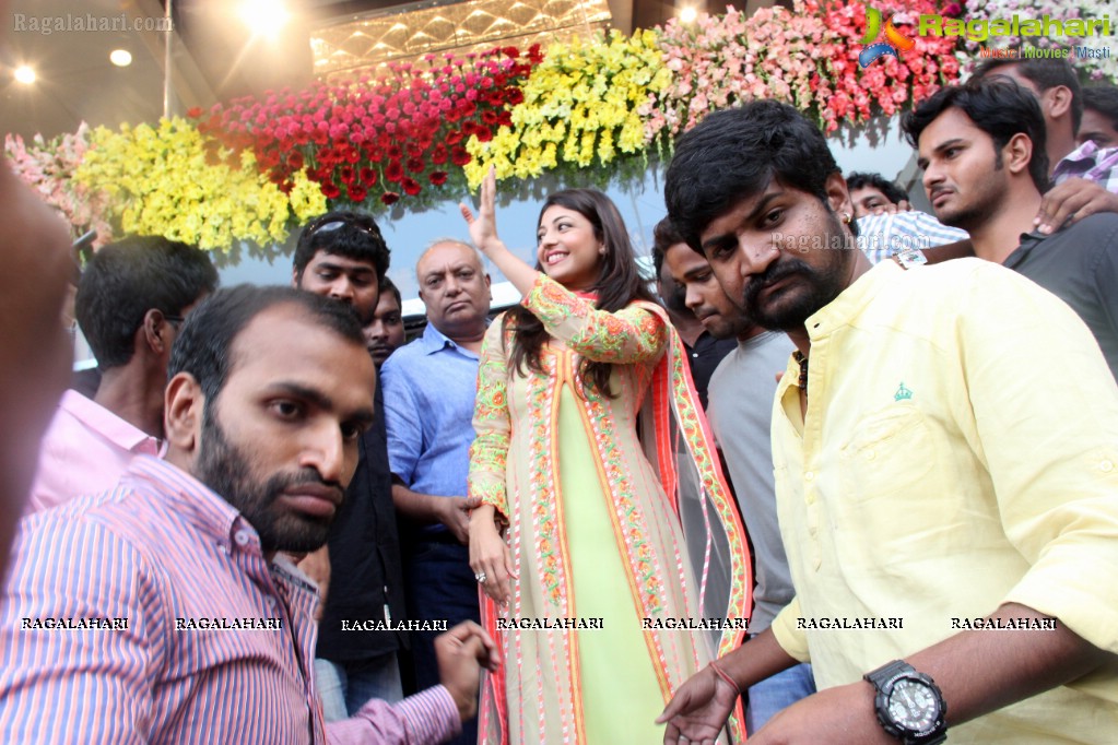 Saree Niketan Shopping Mall inaugurated by Kajal