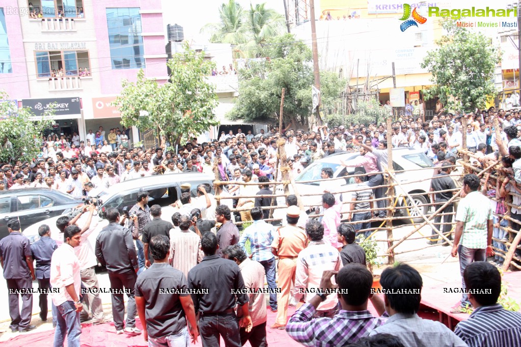 Saree Niketan Shopping Mall inaugurated by Kajal