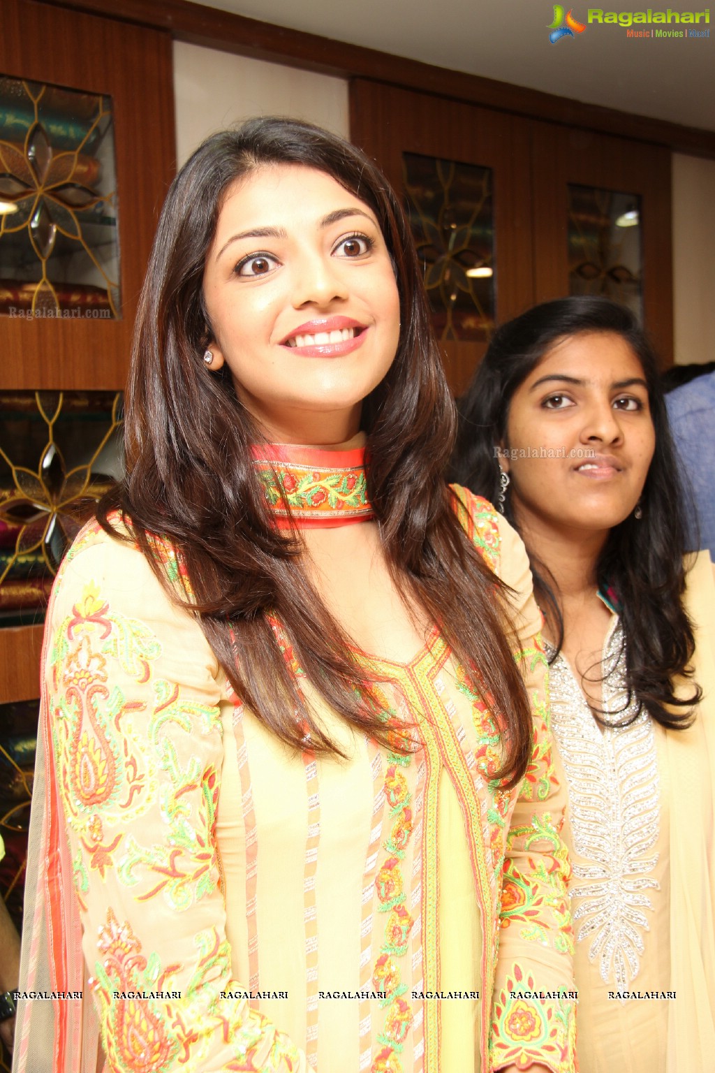 Saree Niketan Shopping Mall inaugurated by Kajal