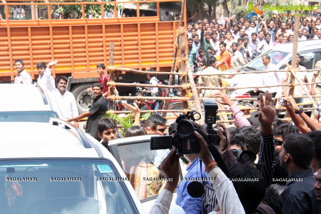 Saree Niketan Shopping Mall inaugurated by Kajal