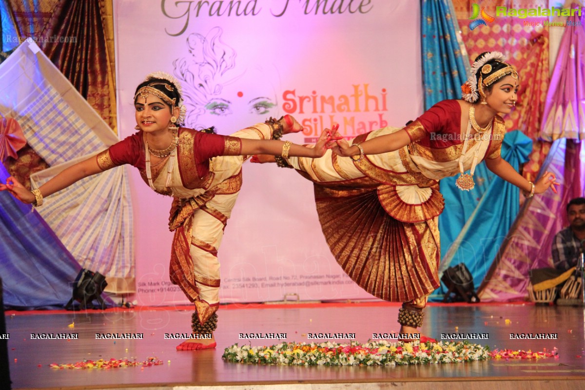 Srimathi Silk Mark Hyderabad 2013 Grand Finale