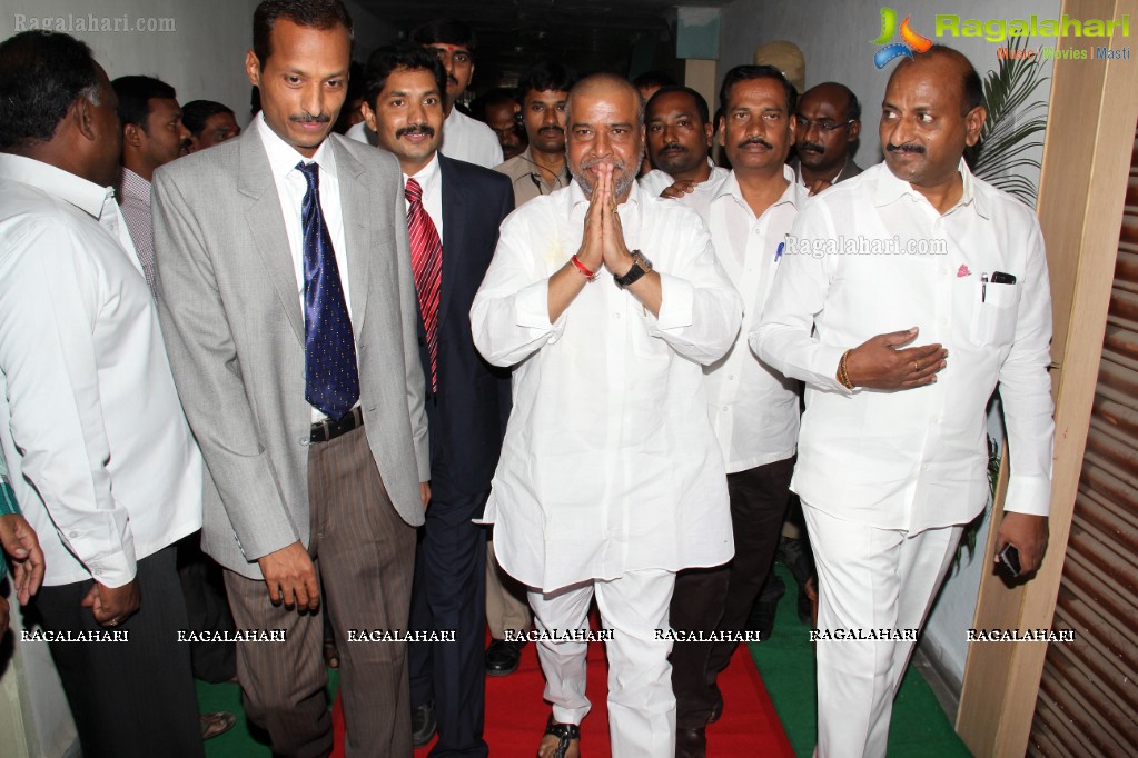 Damodar Raja Narasimha inaugurates Star Homeopathy and Star Ayurveda in Secunderabad