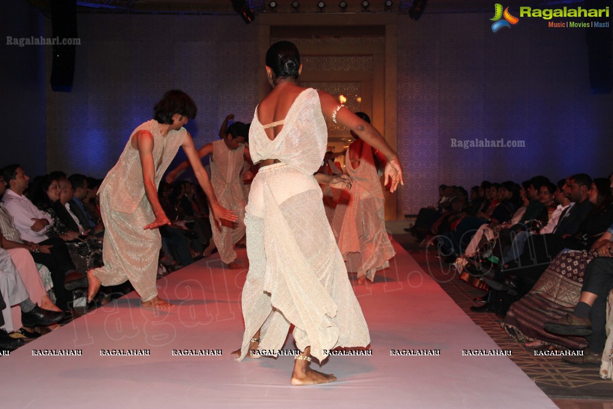 Tarun Tahiliani Autumn Winter Collection 2013 -14 at Trident, Hyderabad