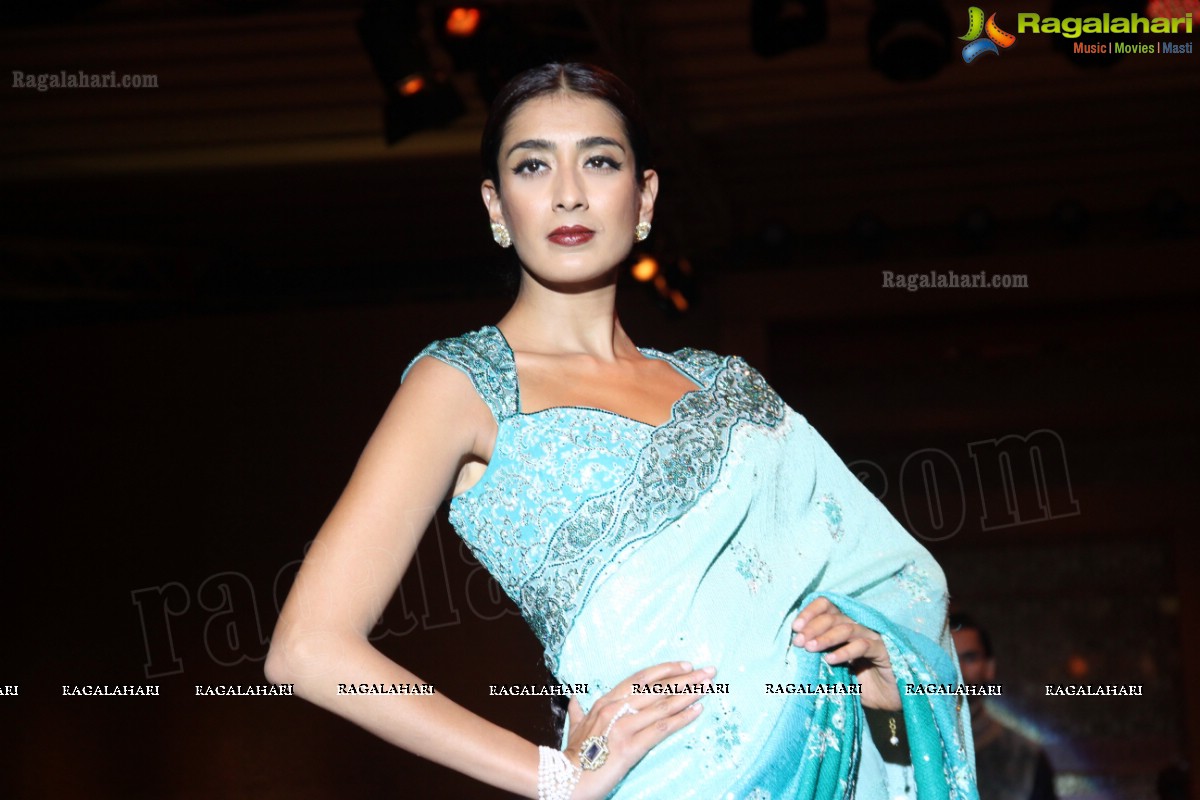 Tarun Tahiliani Autumn Winter Collection 2013 -14 at Trident, Hyderabad