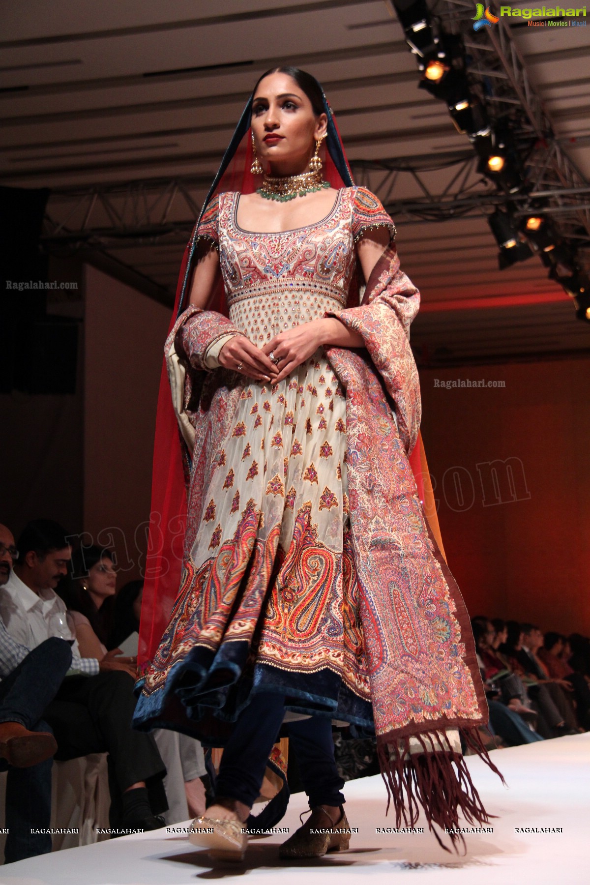 Tarun Tahiliani Autumn Winter Collection 2013 -14 at Trident, Hyderabad