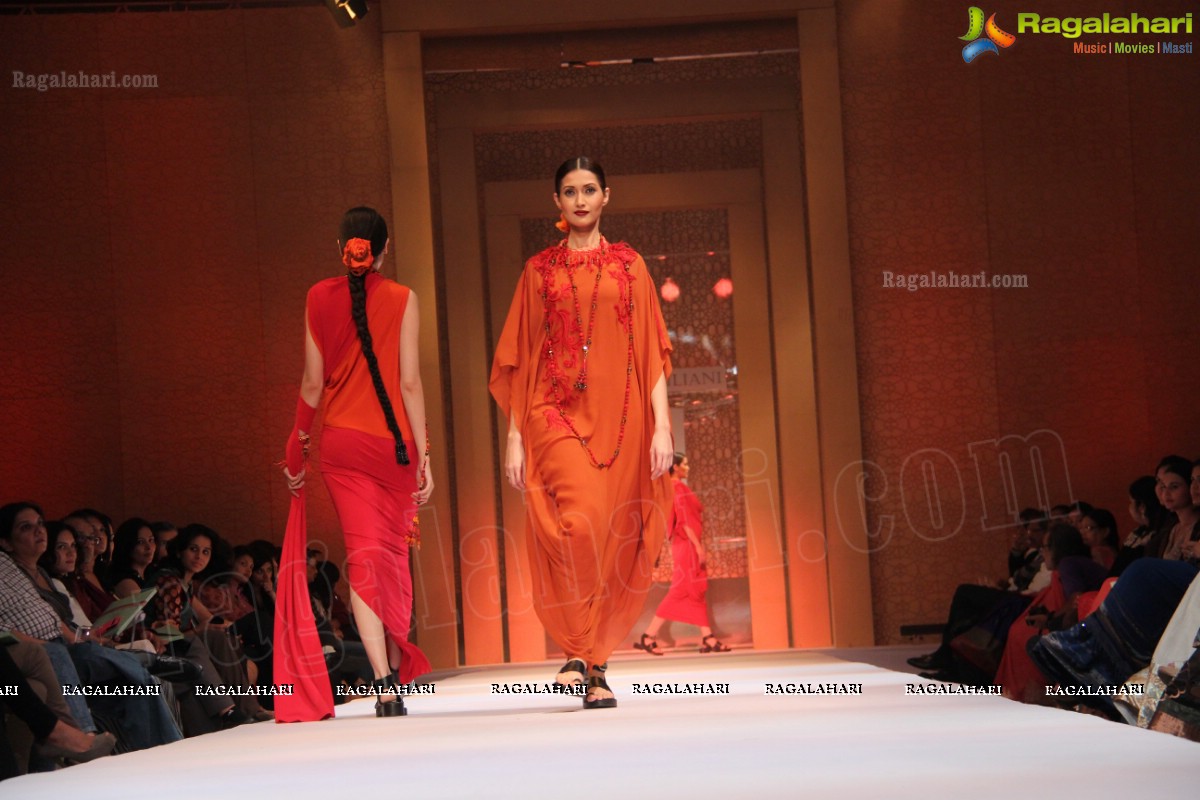 Tarun Tahiliani Autumn Winter Collection 2013 -14 at Trident, Hyderabad