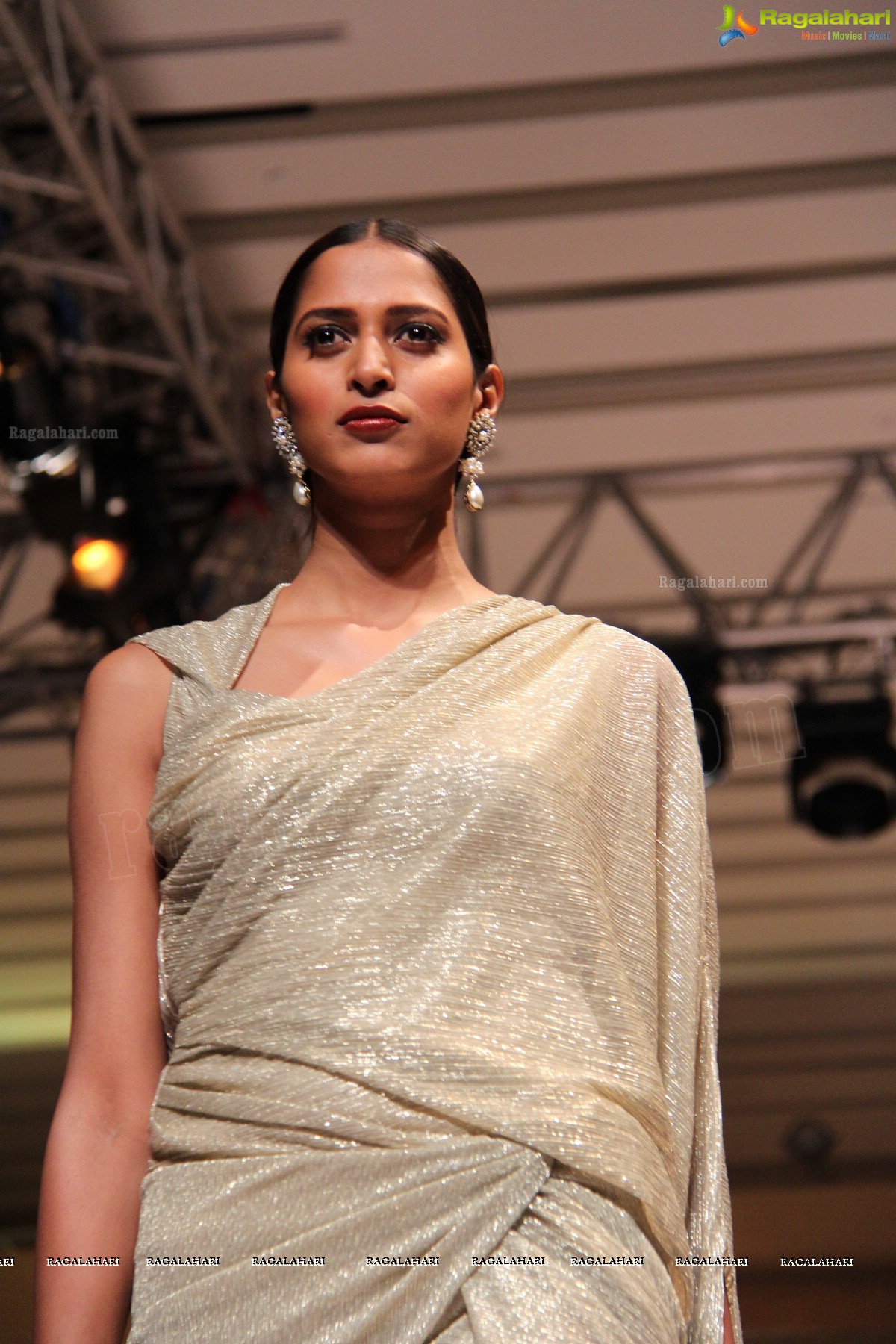 Tarun Tahiliani Autumn Winter Collection 2013 -14 at Trident, Hyderabad