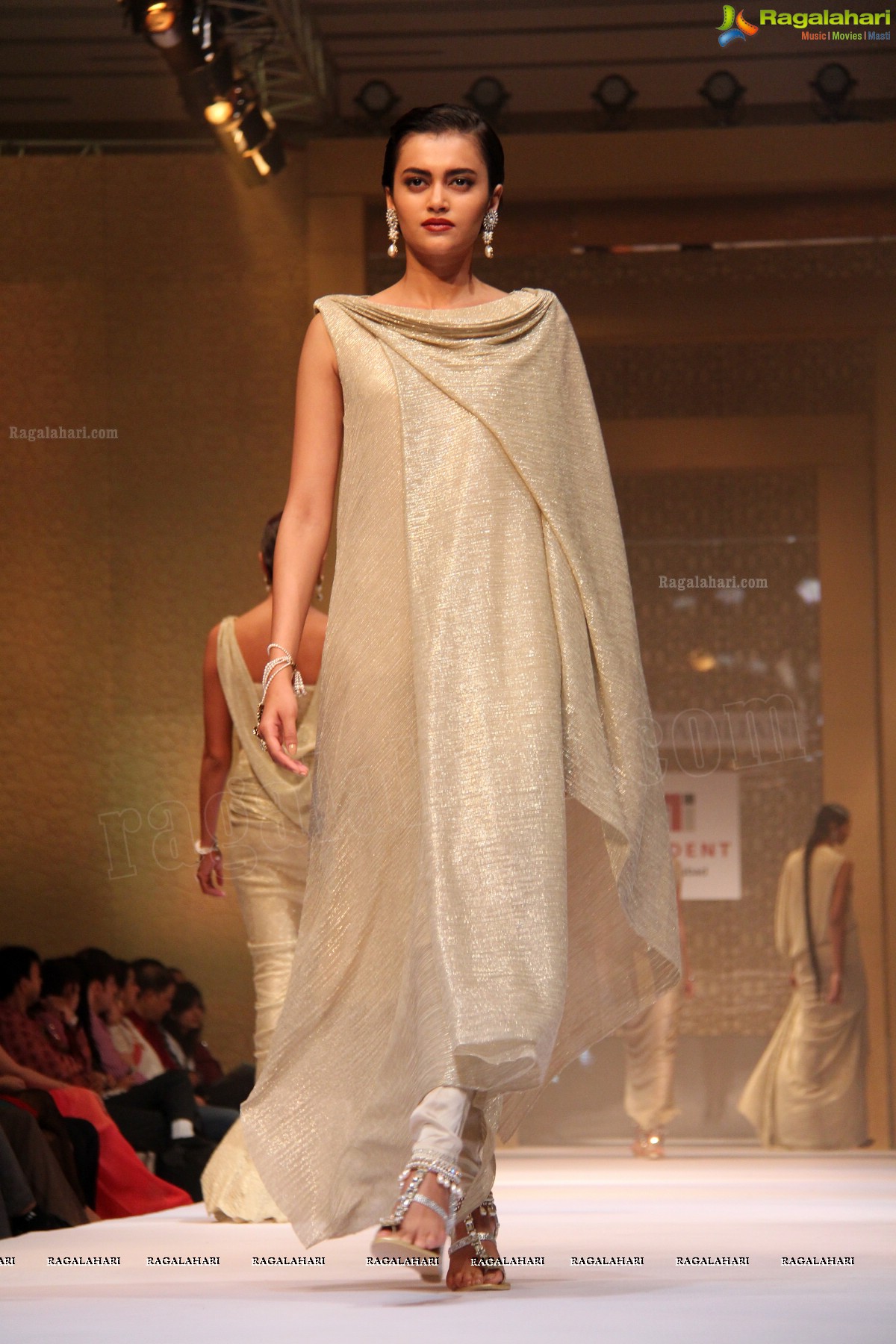 Tarun Tahiliani Autumn Winter Collection 2013 -14 at Trident, Hyderabad