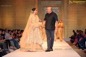 Tarun Tahiliani Autumn Winter and Bridal Collection