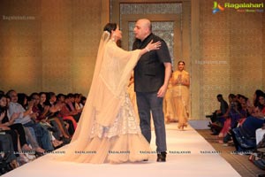 Tarun Tahiliani Autumn Winter and Bridal Collection