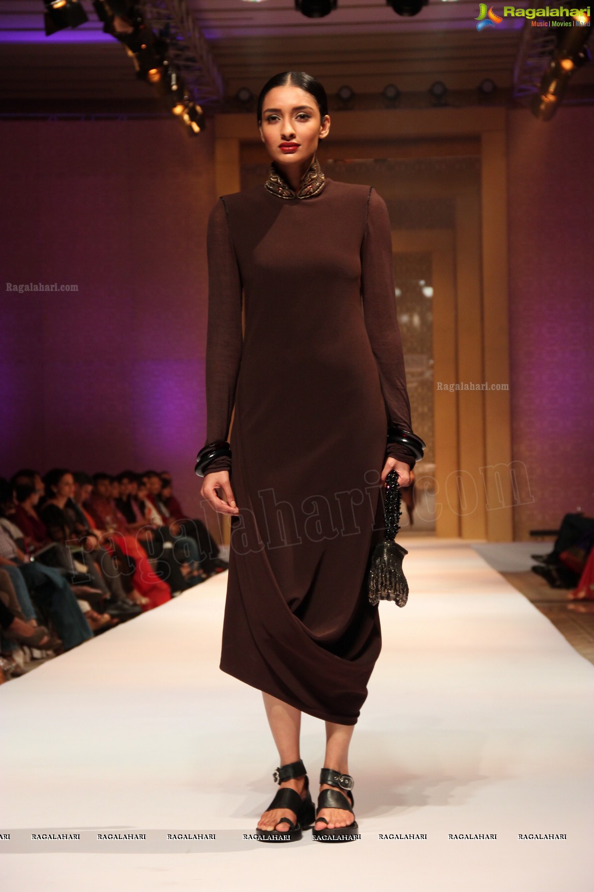 Tarun Tahiliani Autumn Winter Collection 2013 -14 at Trident, Hyderabad