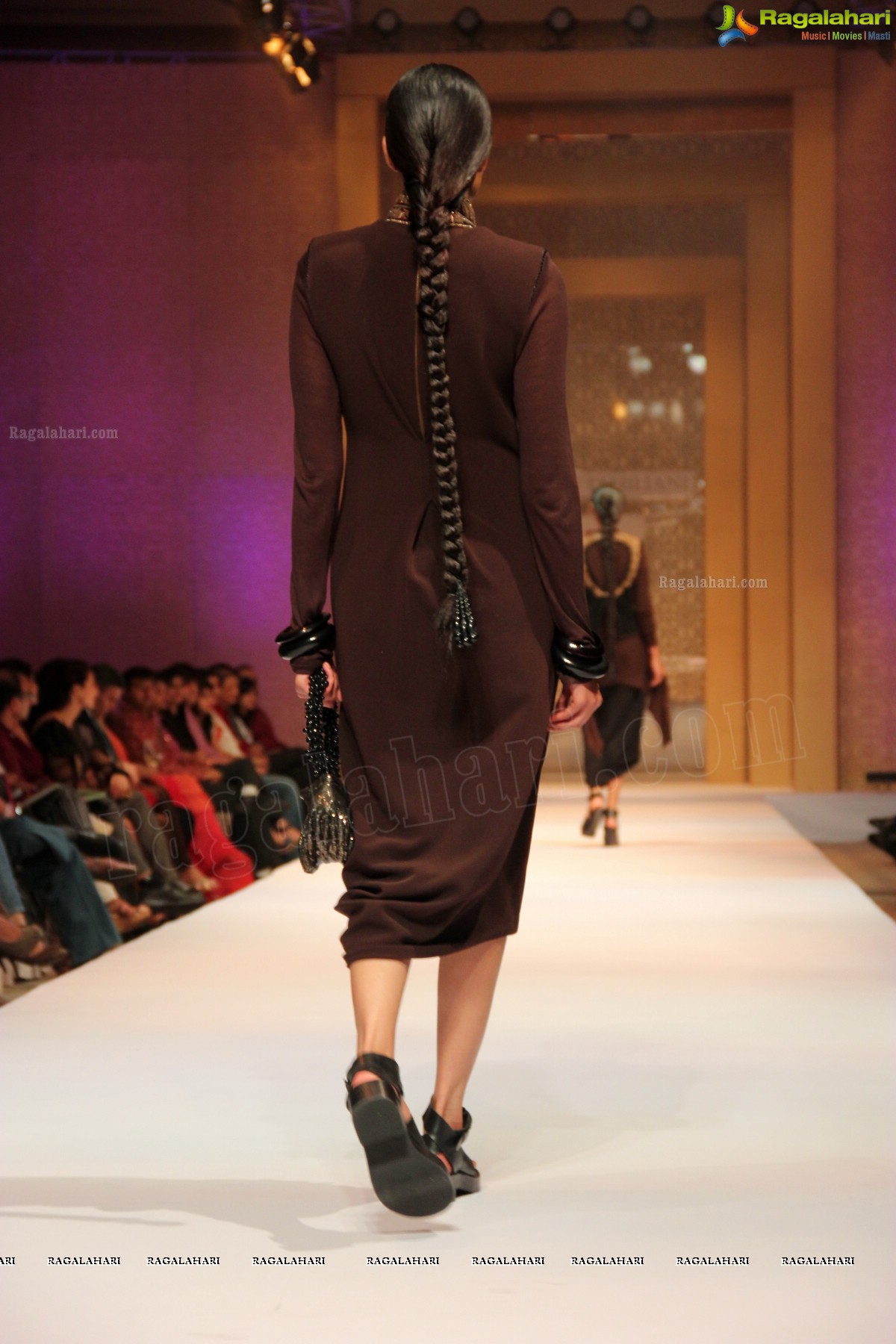 Tarun Tahiliani Autumn Winter Collection 2013 -14 at Trident, Hyderabad