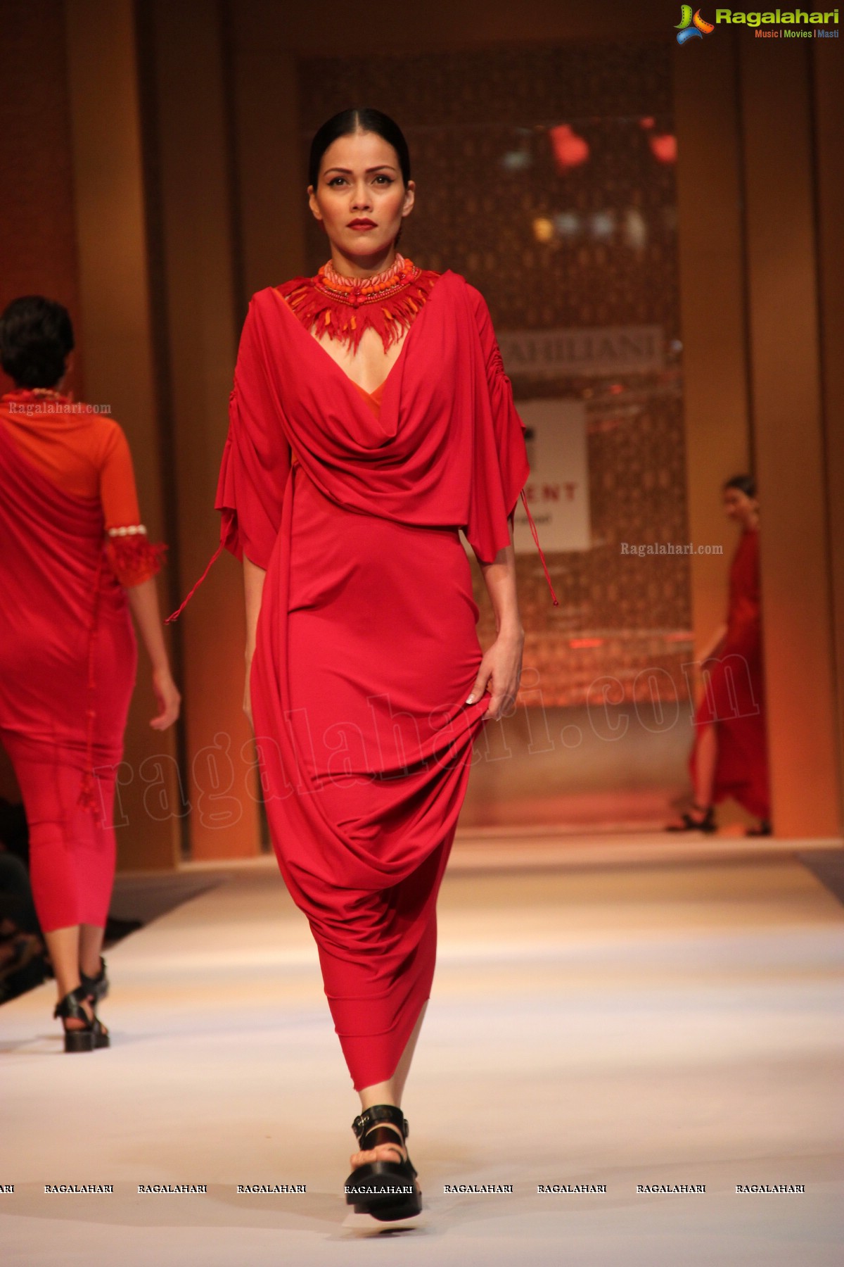 Tarun Tahiliani Autumn Winter Collection 2013 -14 at Trident, Hyderabad