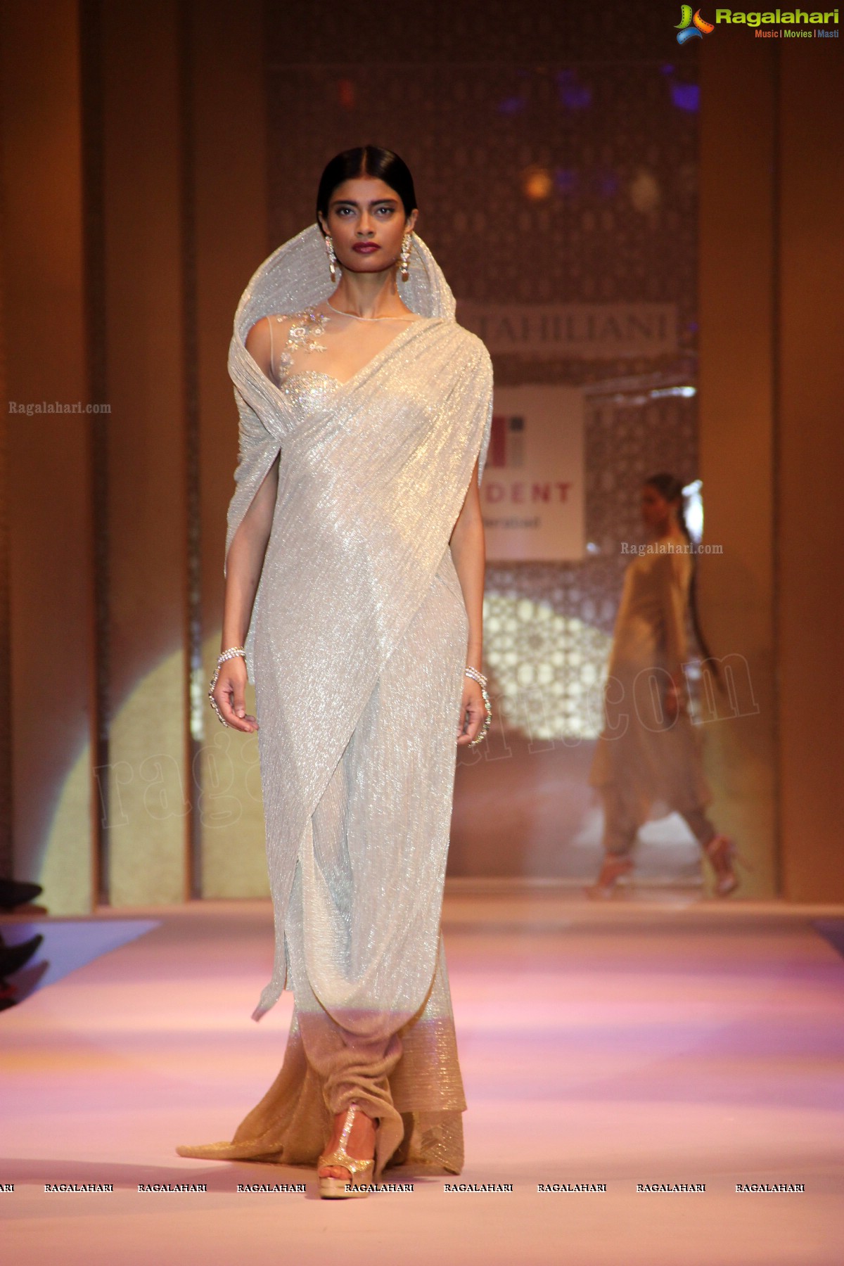 Tarun Tahiliani Autumn Winter Collection 2013 -14 at Trident, Hyderabad