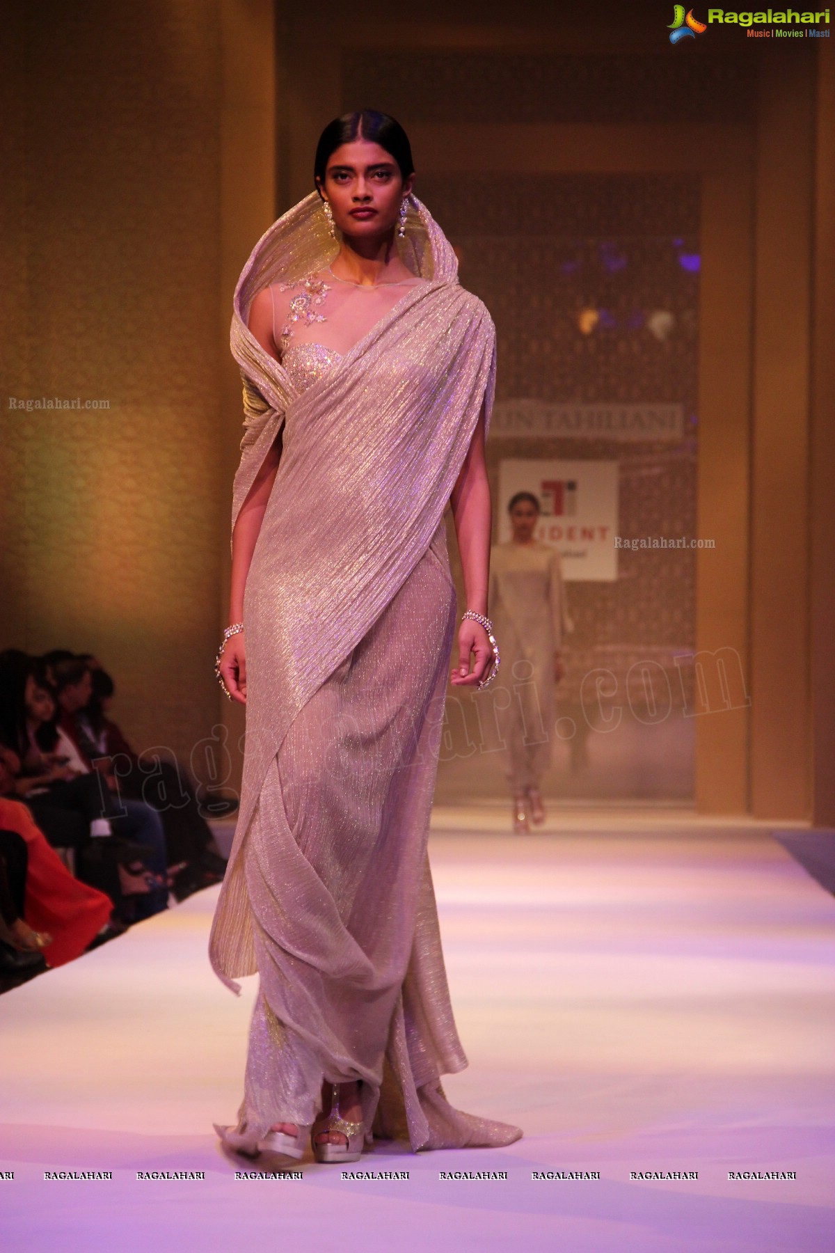 Tarun Tahiliani Autumn Winter Collection 2013 -14 at Trident, Hyderabad