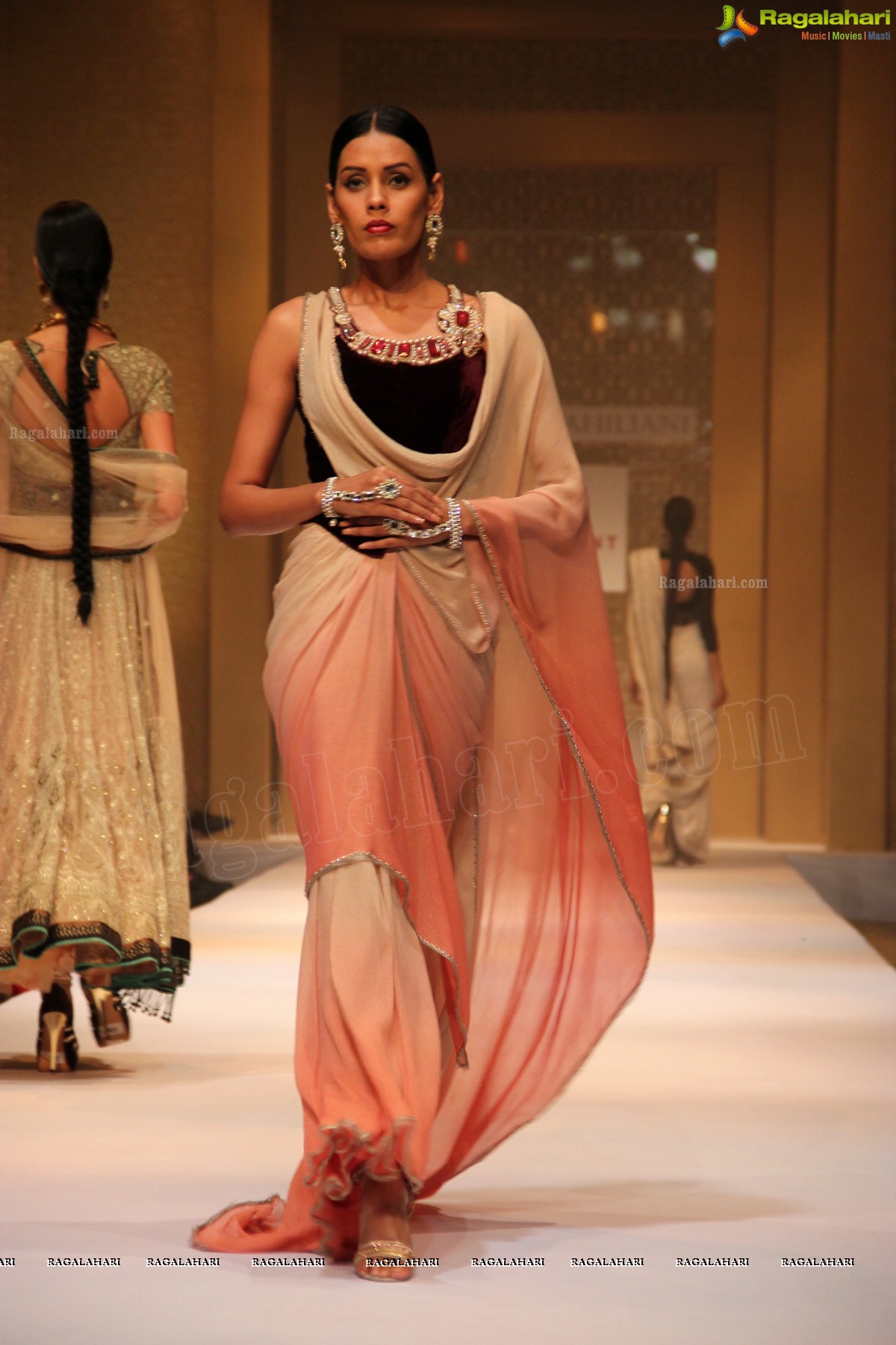 Tarun Tahiliani Autumn Winter Collection 2013 -14 at Trident, Hyderabad