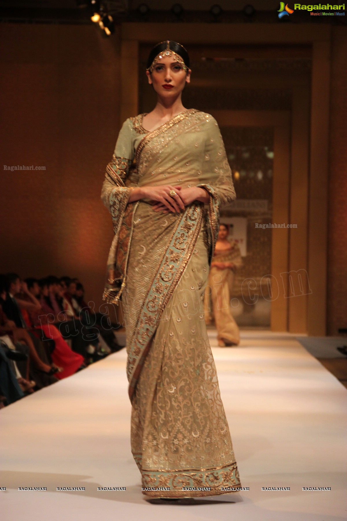 Tarun Tahiliani Autumn Winter Collection 2013 -14 at Trident, Hyderabad