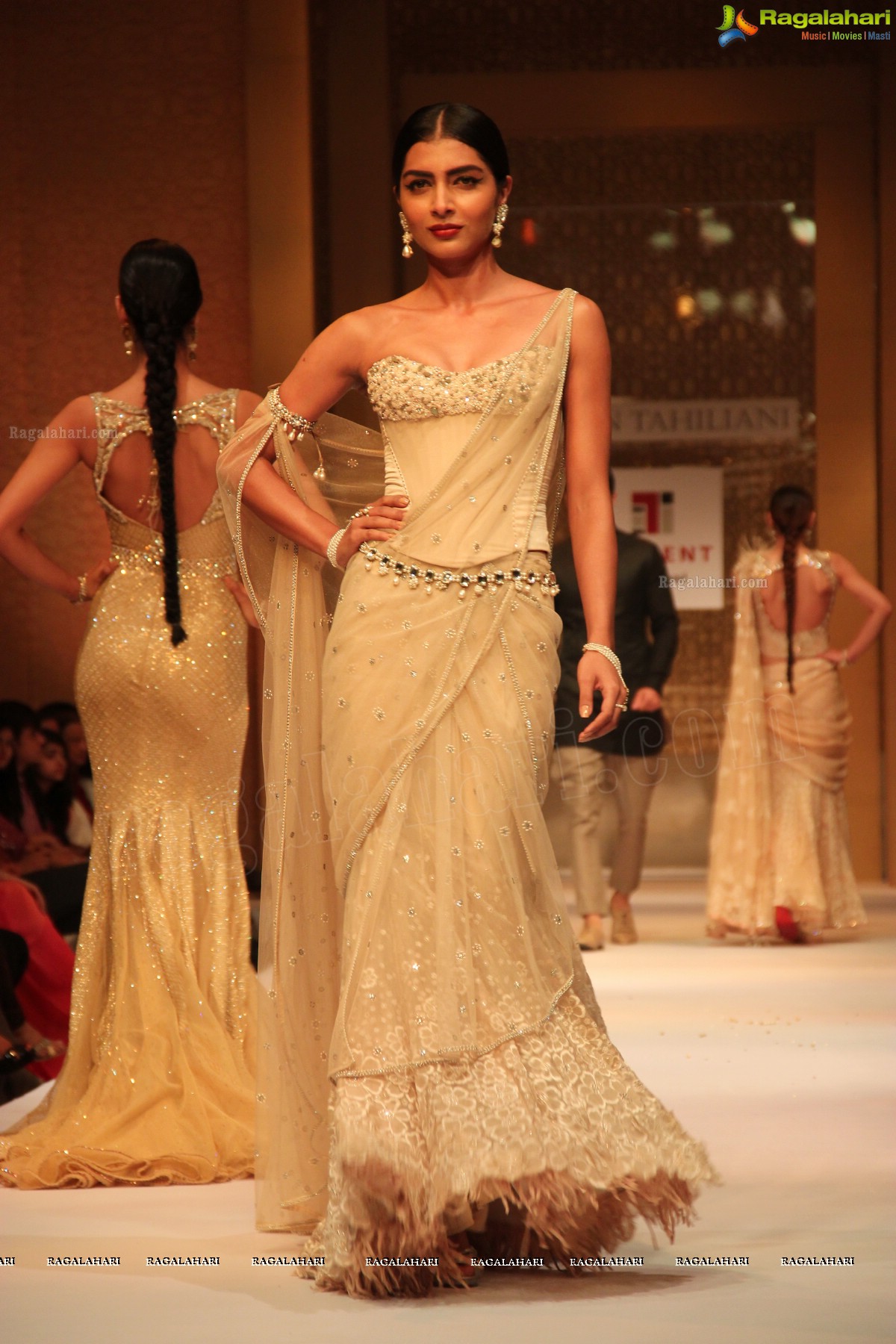 Tarun Tahiliani Autumn Winter Collection 2013 -14 at Trident, Hyderabad