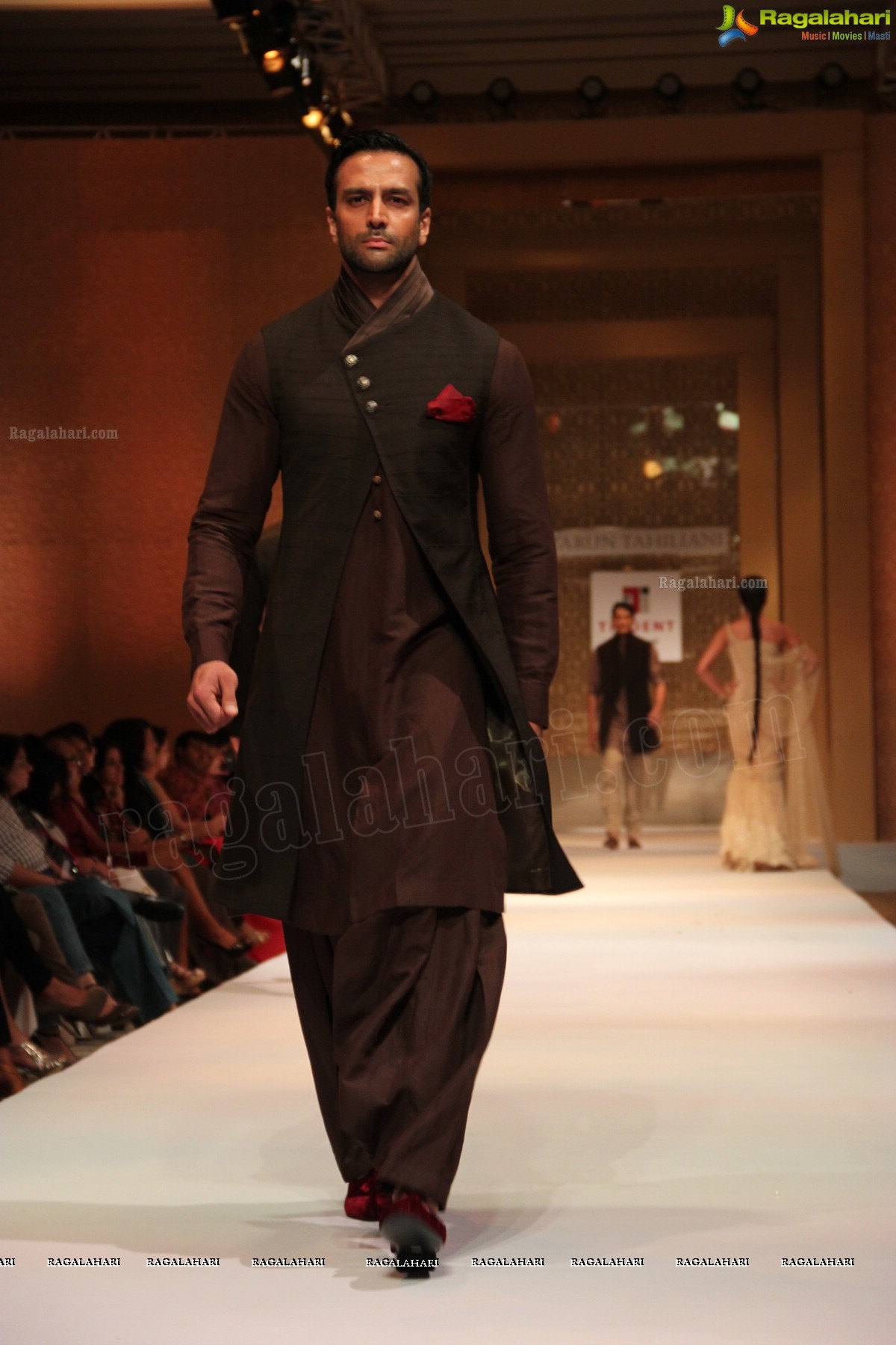 Tarun Tahiliani Autumn Winter Collection 2013 -14 at Trident, Hyderabad