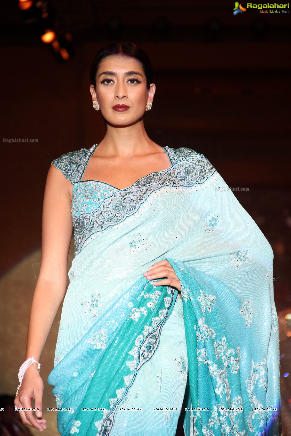 Tarun Tahiliani Autumn Winter Collection 2013 -14 at Trident, Hyderabad