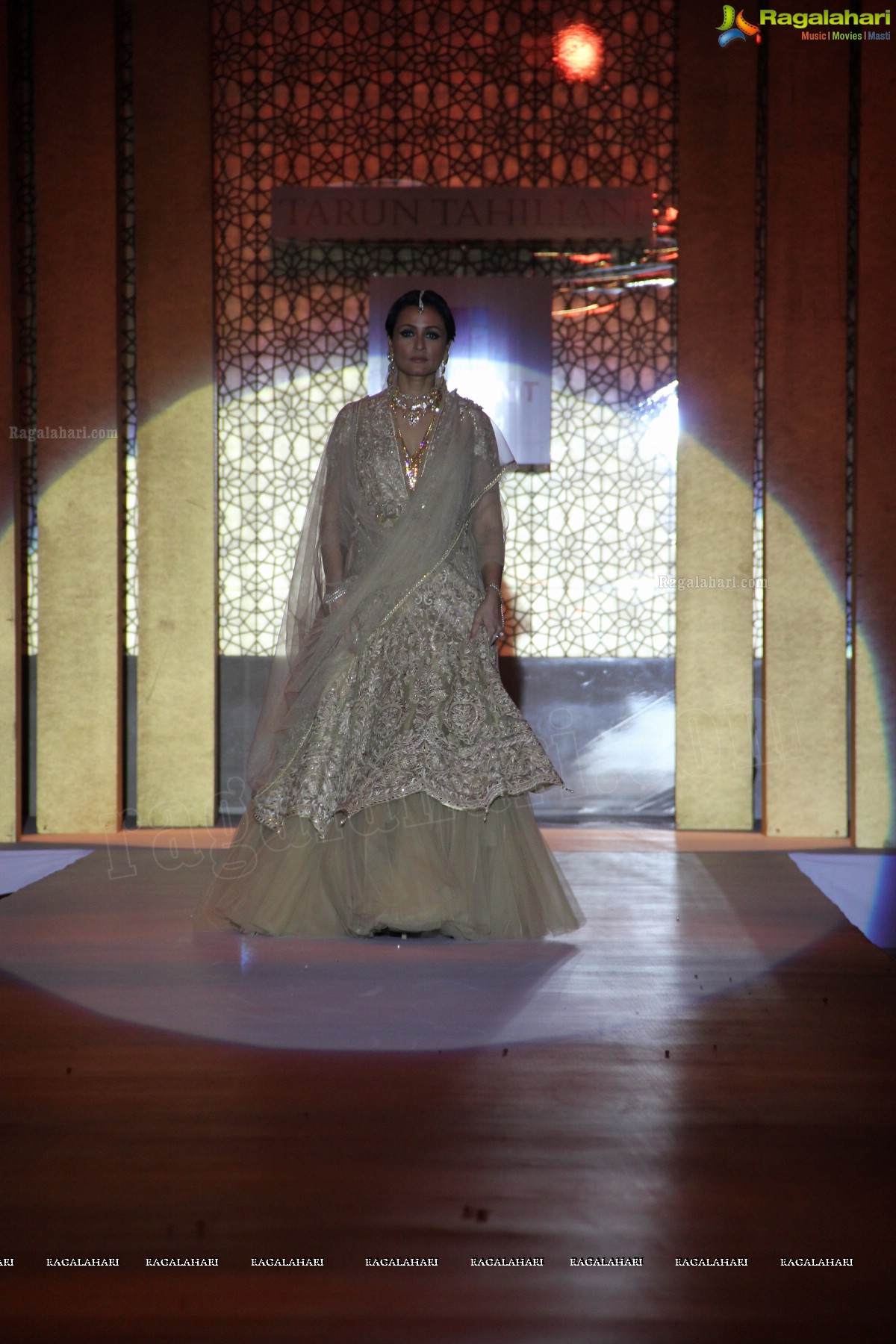 Tarun Tahiliani Autumn Winter Collection 2013 -14 at Trident, Hyderabad